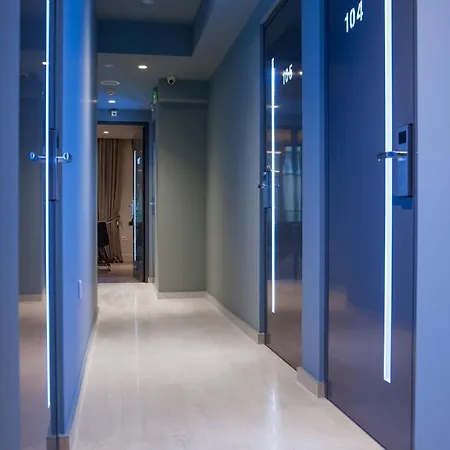 Hotel Platinum And 4*